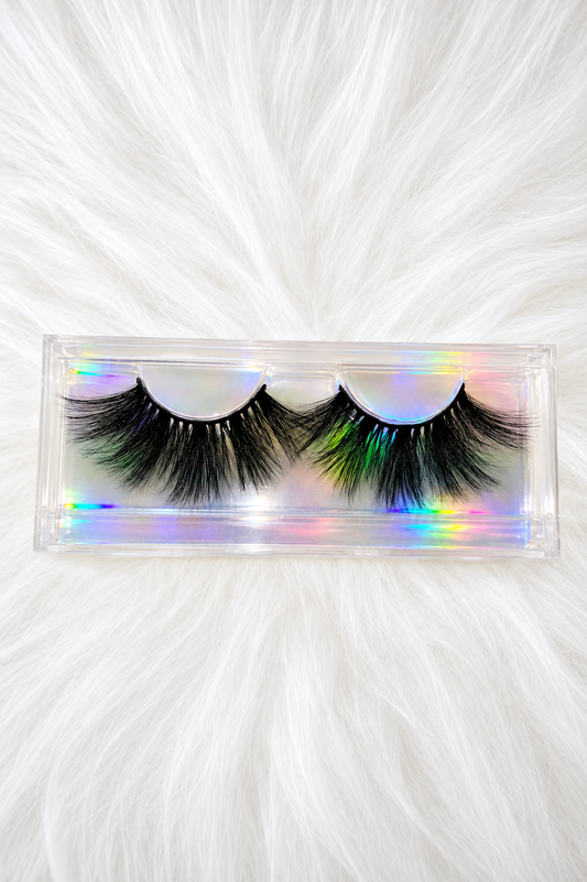 Nikki  lashes
